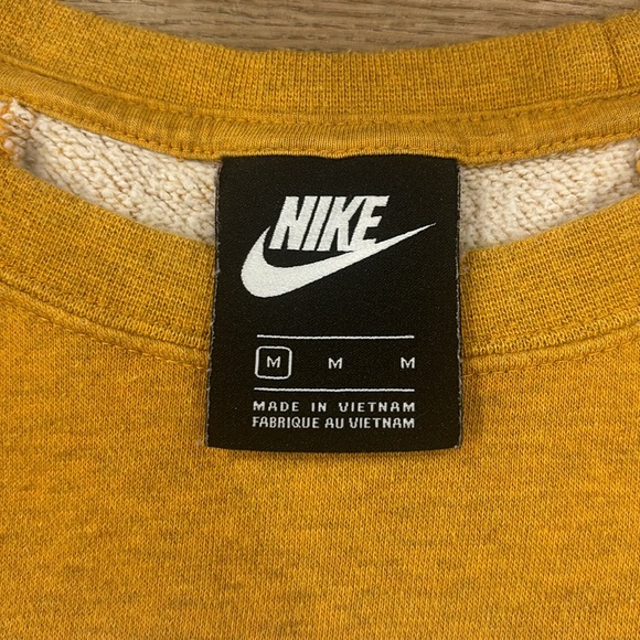 Nike crewneck never worn - Picture 2 of 2
